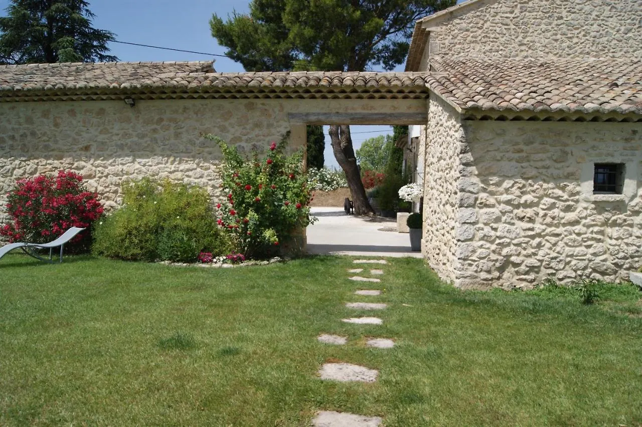 B&B Dans Mas En Pierres Robion en Luberon Bed & Breakfast