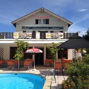 https://hotel-l-arrache.hotels-rhonealpes.com